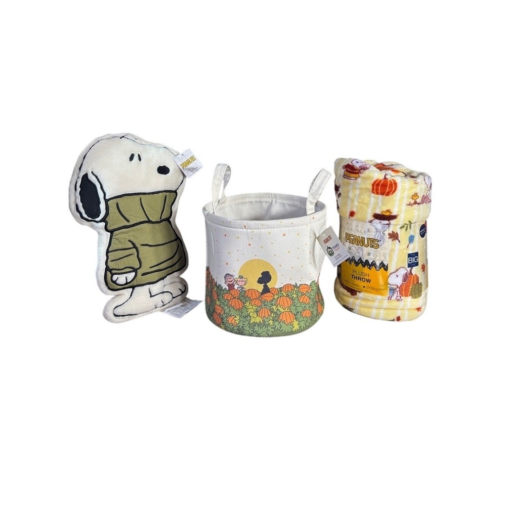 Peanuts Snoopy Fall Gift Set: Throw Blanket, Snoopy Plush & Canvas Basket NEW